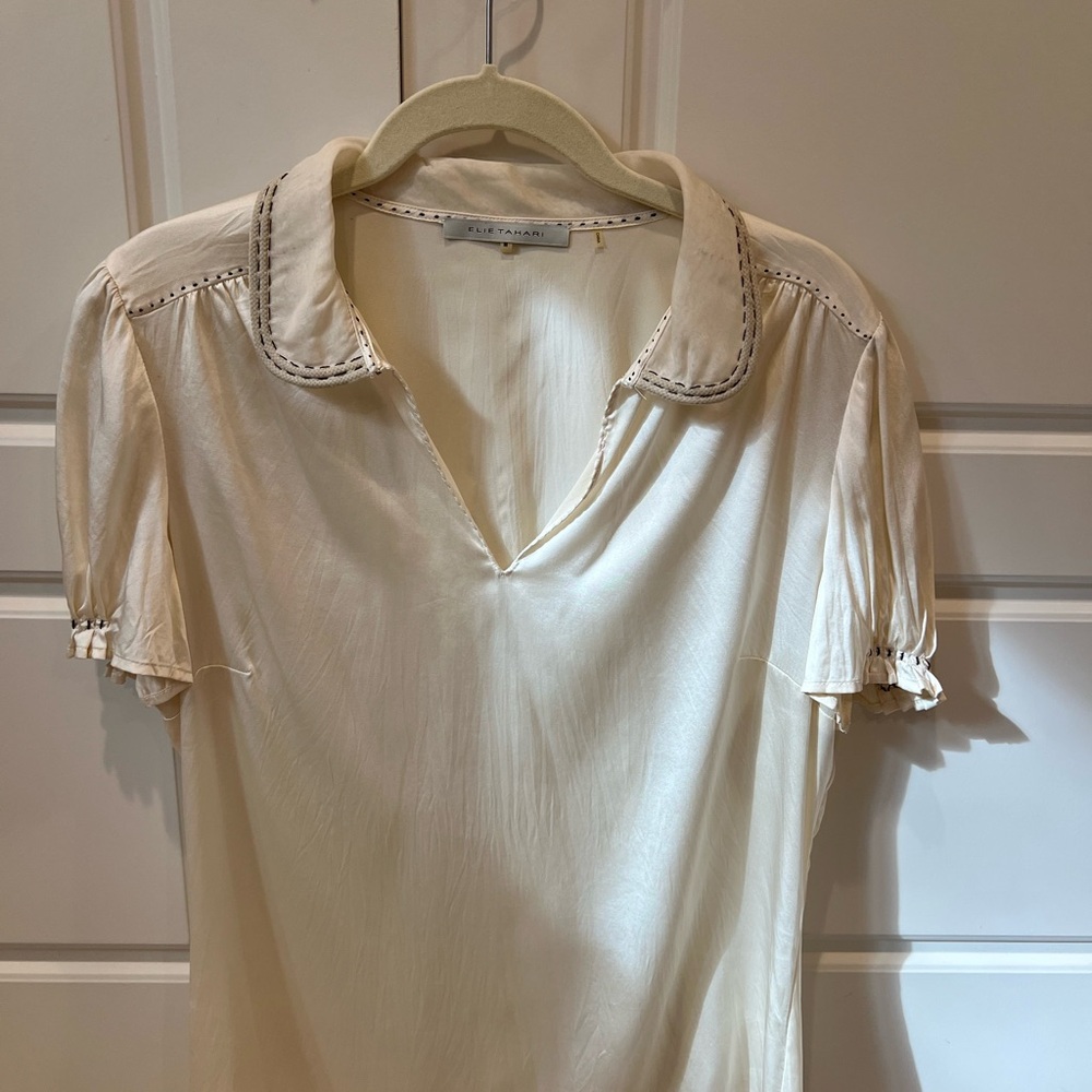 Elie Tahari Cream Blouse with Delicate Stitching